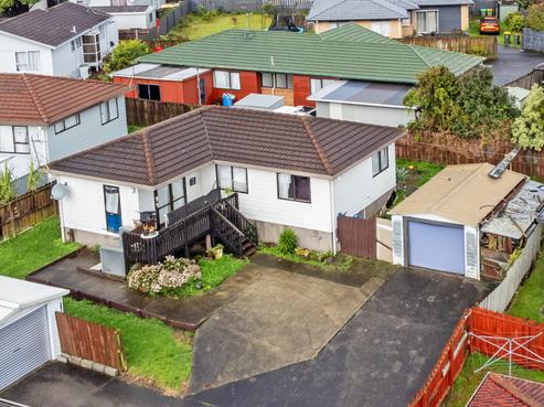 2/4 Myna Place, Weymouth
