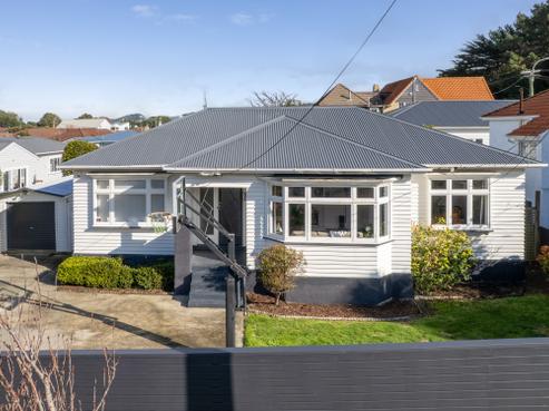 6 Bentinck Avenue, Strathmore Park