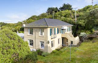 221 Tomahawk Road, Andersons Bay