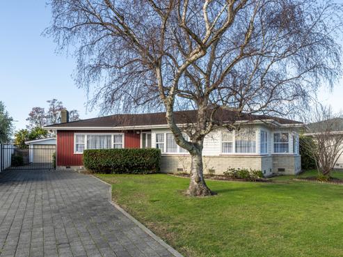 42 James Foley Avenue, Pirimai