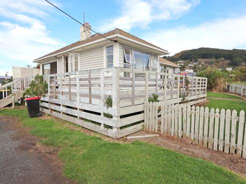 246B Marine Parade, Bluff