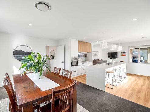 8 Hoffman Street, Marshland