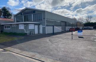 Workshop/Warehouse with Gantry