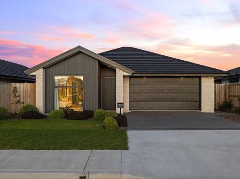 70 Crossley Avenue, Ravenswood