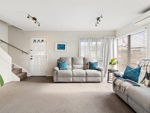 15A Clark Street, Manurewa