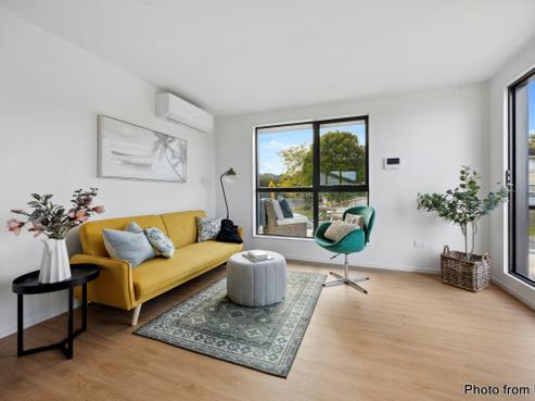 7/4 Waitaki Street, Henderson