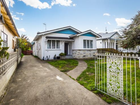 33 Kennedy Road, Napier South