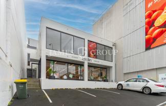 PROMINENT PARNELL LEVEL 1 OFFICE