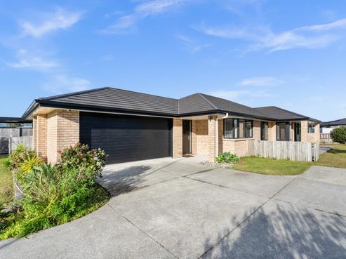 24 Kowi Lakes Drive, One Tree Point