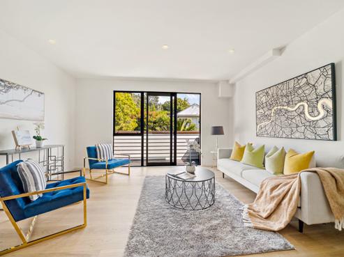 9/10 Meadowbank Road, Meadowbank