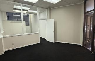 Affordable Retail on Queen Street