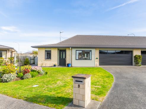 5/3 Georgia Grove, Paraparaumu
