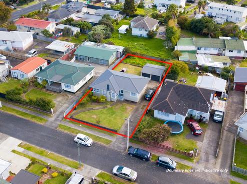 6 Emerson Road, Clover Park