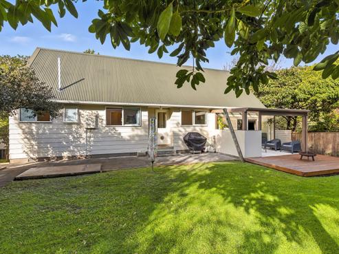 98 Leinster Avenue, Raumati South