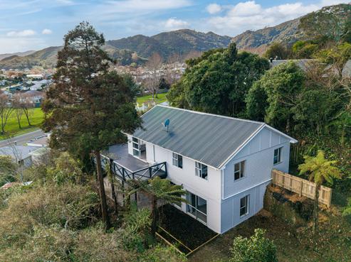 214B Waddington Drive, Naenae