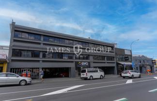 COMPACT 20M² OFFICE IN NEWMARKET