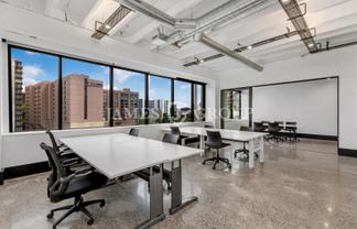 82M² SLEEK OFFICE WITH PREMIUM FITOUT