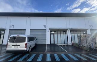 Functional 150sqm Warehouse