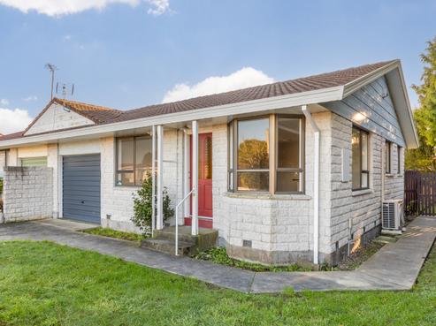 2/5 Quinton Place, Bishopdale