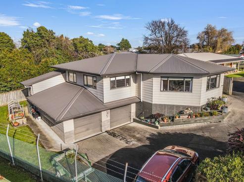 3 Russell Street, Marton
