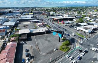 Price Reduction - Vendor Says Sell!!