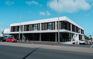 Large Ground Floor Suite