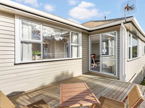 39 Horokiwi Road West, Newlands
