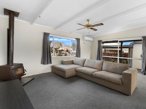 11 Vennell Street, Leamington