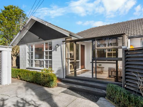 2/36 Tomes Road, Saint Albans