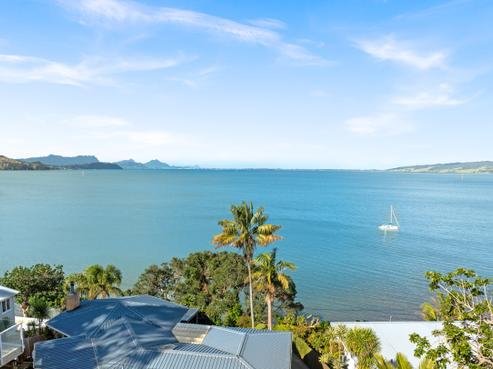 108 Beach Road, Onerahi
