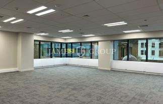 MODERN CORNER OFFICE – SHORTLAND STREET