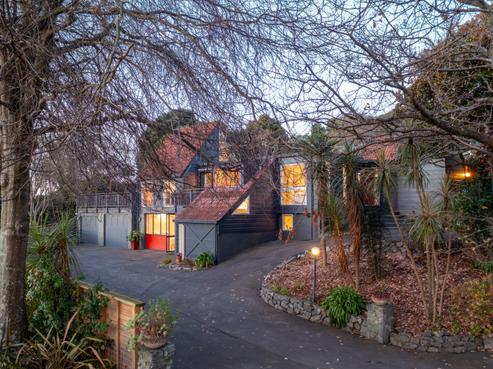 8A Fiesta Grove, Raumati Beach