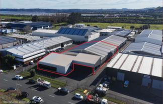 High Powered Premises | Airport Oaks | JLL