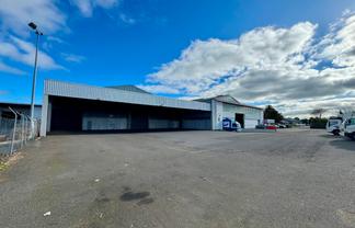 1,465sqm Industrial Warehouse and Yard For Lease