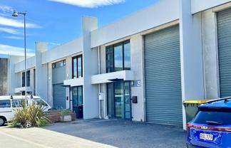 Fully Equipped 230sqm Food-Grade Commercial Unit!