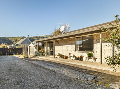 18 Mauger Drive, Heathcote Valley