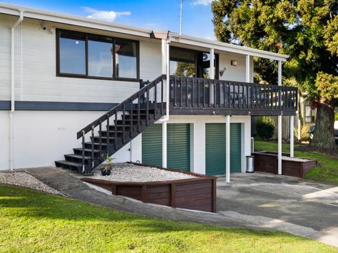 5 Crestlands Place, Papakura