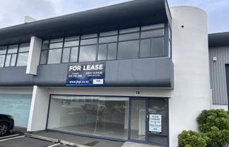 Refurbished warehouse with office split - Penrose