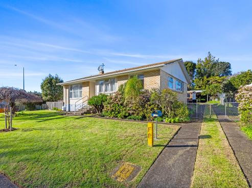 310 Ngatai Road, Bellevue