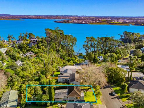 14 Rosecamp Road, Beach Haven