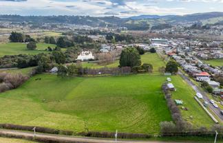 35 Weir Street, GREEN ISLAND