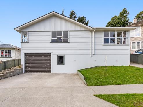 4 Thomson Grove, Stokes Valley