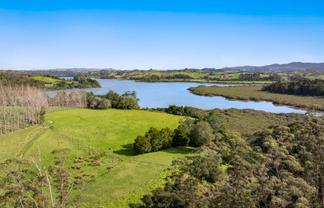 2/399 Whitmore Road, Tawharanui Peninsula