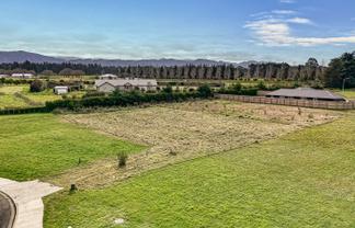 6 Nichols Lane, Greytown