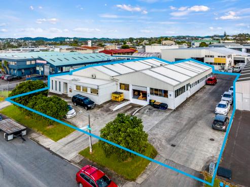 9D Akatea Road, Glendene