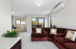 2/26 Karepo Crescent, Ranui
