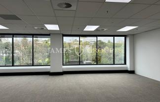 MODERN OFFICE WITH FITOUT – SHORTLAND STREET