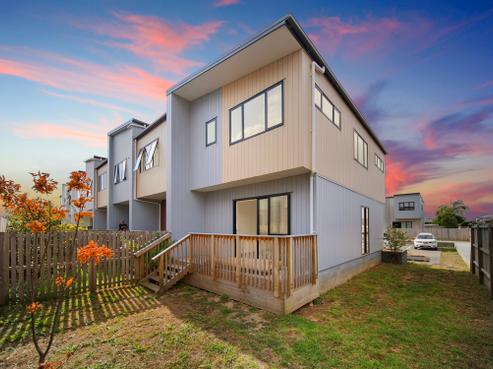 17 Aumarire Lane, Favona
