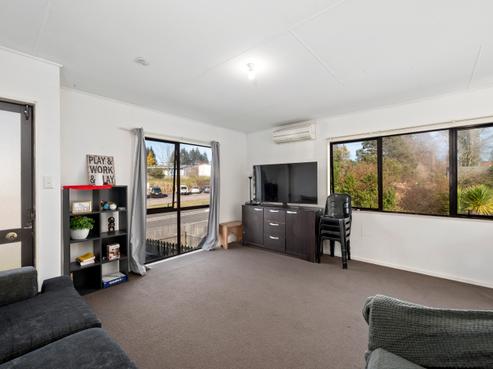 131C Sunset Road, Mangakakahi