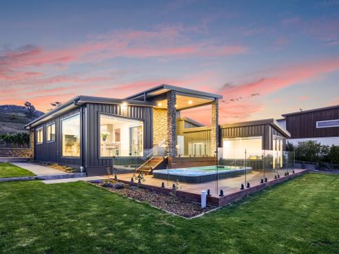 1 Ridgeway Place, Richmond Hill